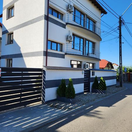 Casa Bid Apartment Pitesti Luaran gambar